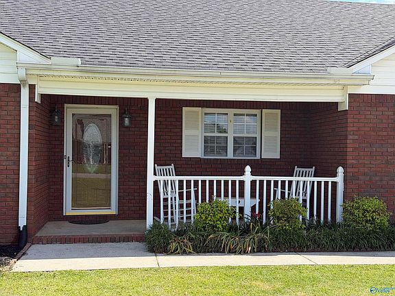 3rd image of 63 Monica Ave