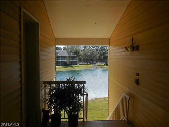 2nd image of 2626 Fountain View Cir #26206
