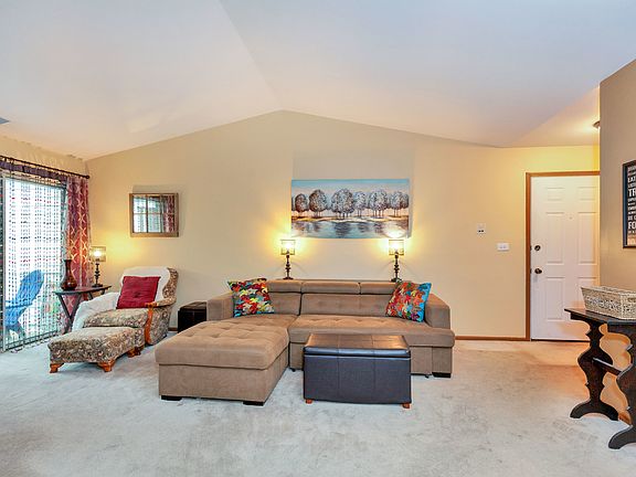4th image of 96 96 Midhurst Ct 201 D Ct #201D