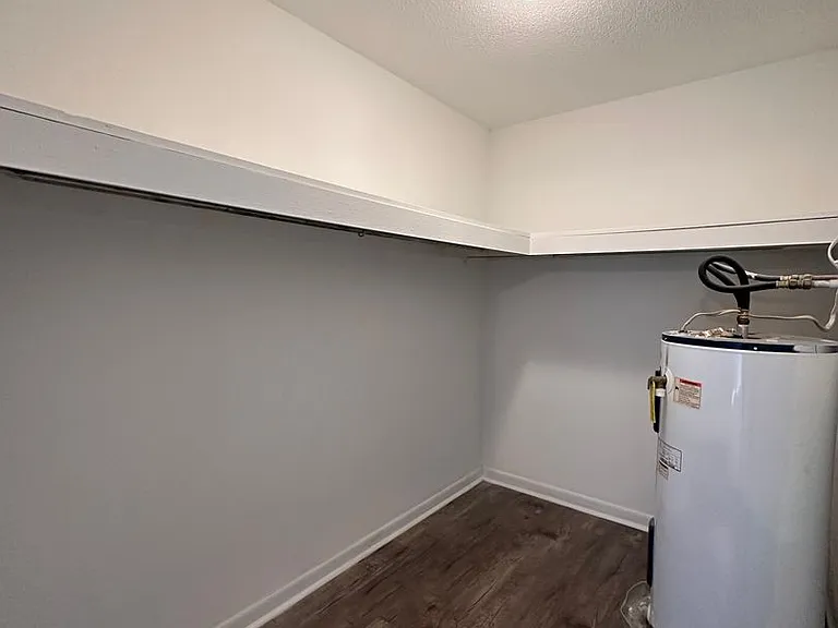 Hickory Hill Apartment Homes — Photo 14