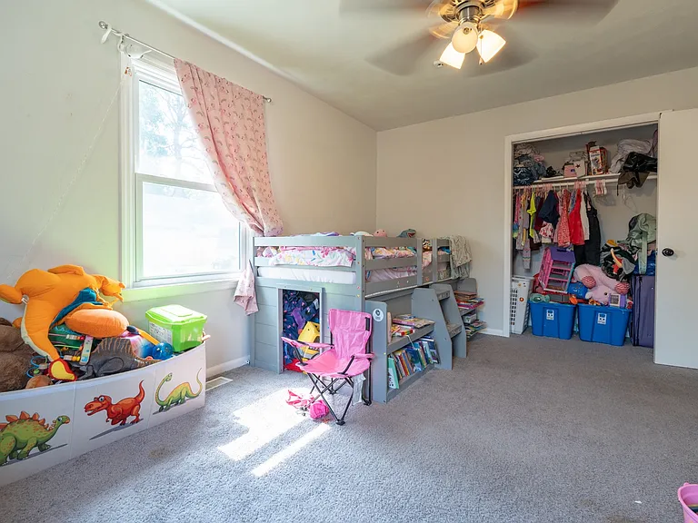 1217 Lakeview Dr — Photo 8