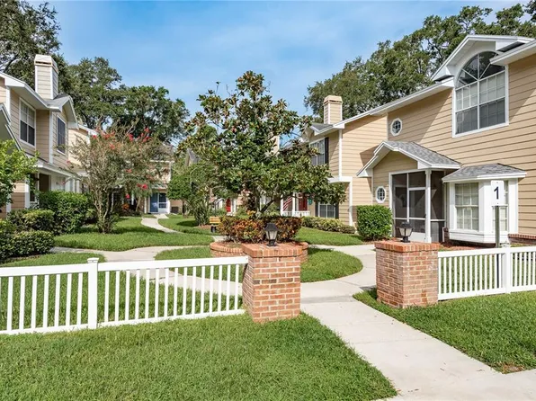 3082 Pointer Dr, Palm Harbor, FL 34683