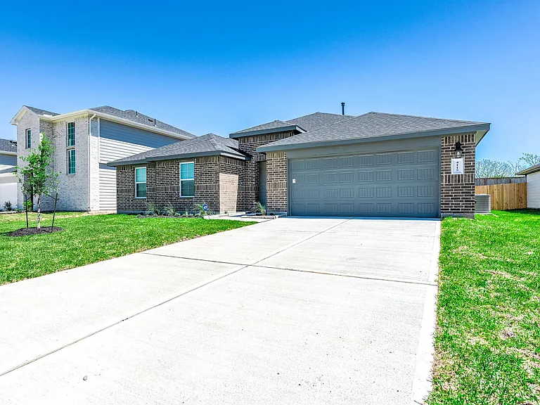 4115 Prairie Grove Dr — Photo 1