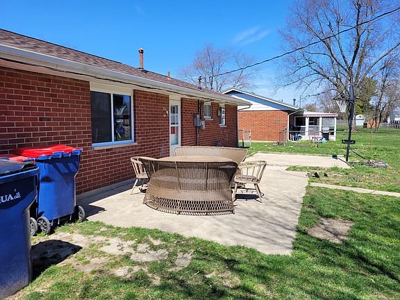2nd image of 919 Candlewood Blvd
