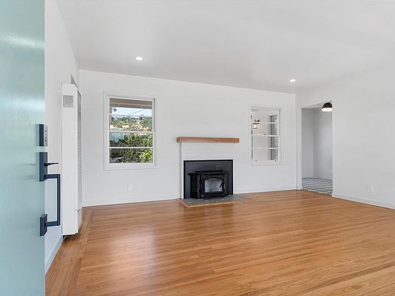 3rd image of 58 Chapel Hill Dr