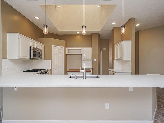 5th image of 6714 Flowermound Dr