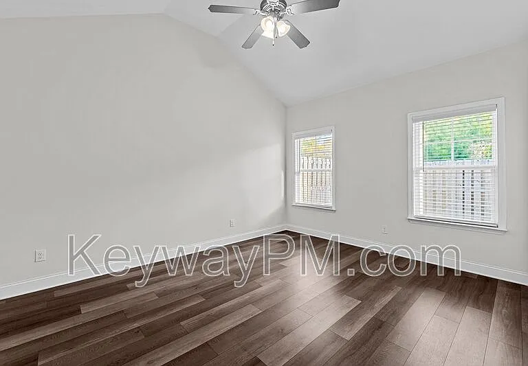 2419 Sequoia Trl — Photo 14