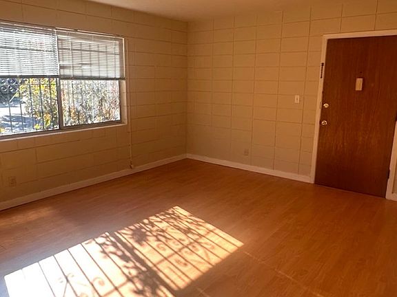 4th image of 715 Oakland Ave #101