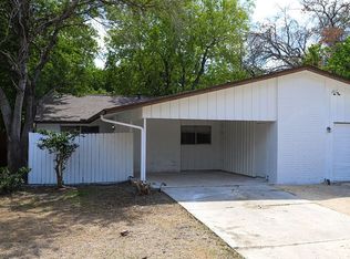 520 Southtrail Dr, San Antonio, TX 78216