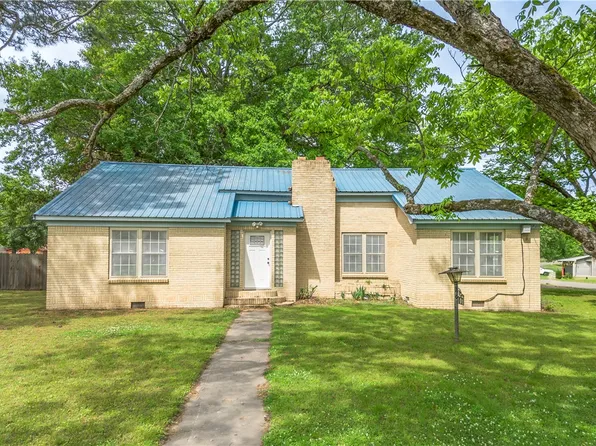 101 Roosevelt Cir, Morrilton, AR 72110