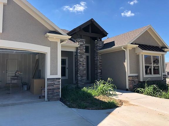 3rd image of 4244 S Stone Canyon Dr