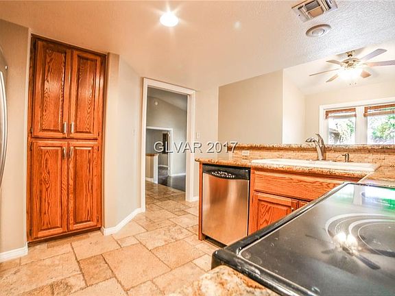 3rd image of 7156 Mission Hills Dr