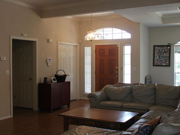 5th image of 7618 Odessa Dr