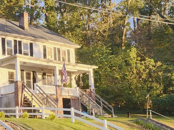 12284 Rail View Ct, Glen Rock, PA 17327