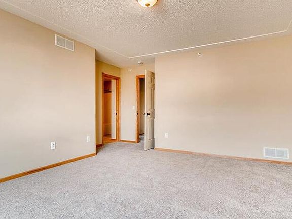 5th image of 190 Shetland Ln
