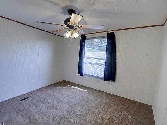 235 Magnolia Way — Photo 3