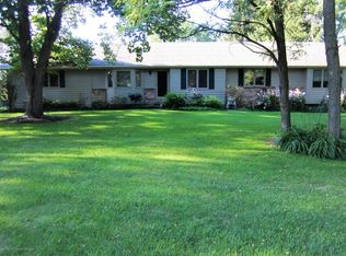 721 Barry Rd, Haslett, MI 48840