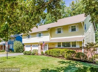 8308 Oakford Dr, Springfield, VA 22152