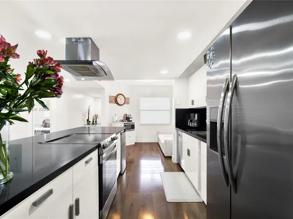 1100 SW 130th Ave APT 112H, Pembroke Pines, FL 33027