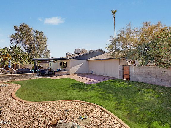 3rd image of 15437 N 30TH Avenue