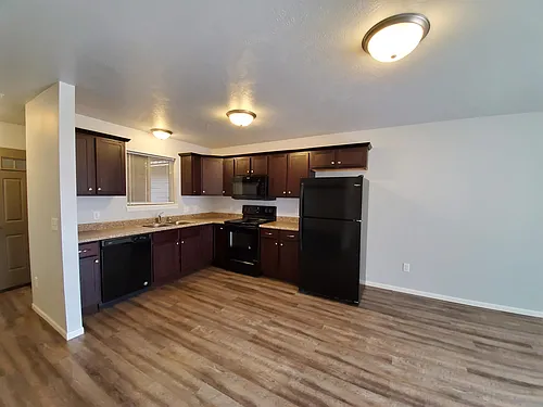 408 N Sioux Blvd #7 Photo 1