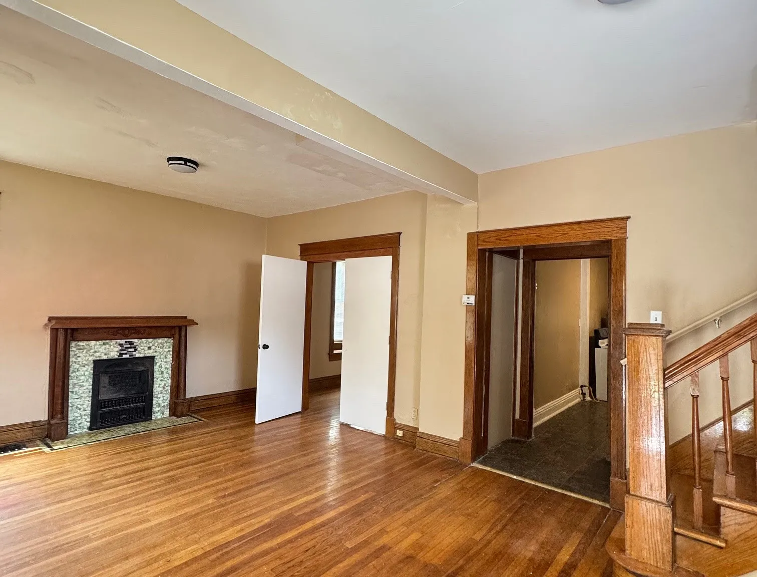 916 Bellefontaine - 1 — Photo 2
