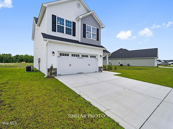 2nd image of 827 Maritime Way