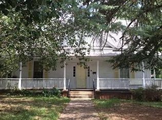 945 Cornelia St, Newberry, SC 29108
