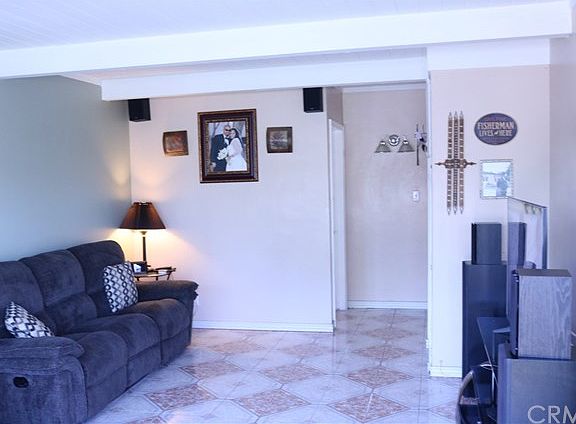 3rd image of 147 E De Anza Cir