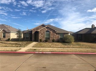 1819 Pioneer Way, Lancaster, TX 75146