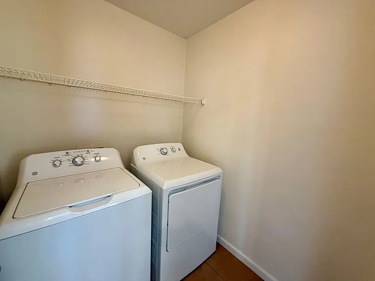 10433 Concetta Ave — Photo 15