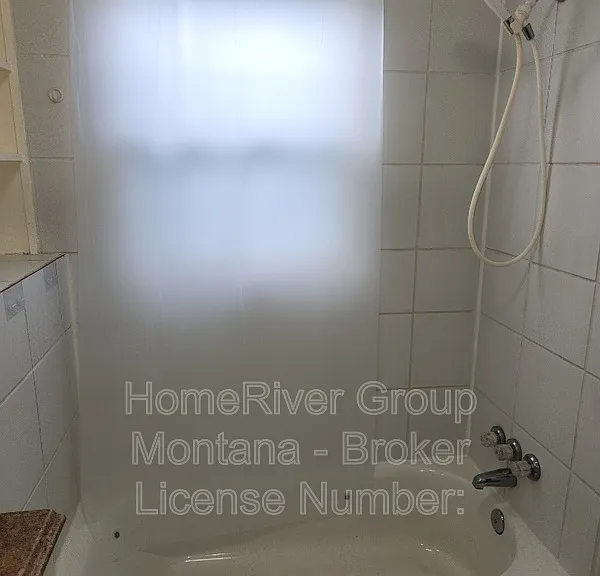529 Brooks St — Photo 16