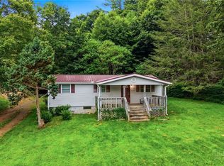 88 Trim Branch Rd, Newland, NC 28657