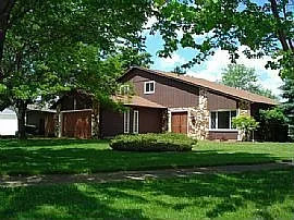 101 Lee Ct photo 1