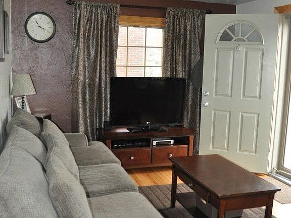 5th image of 1792 Eben St