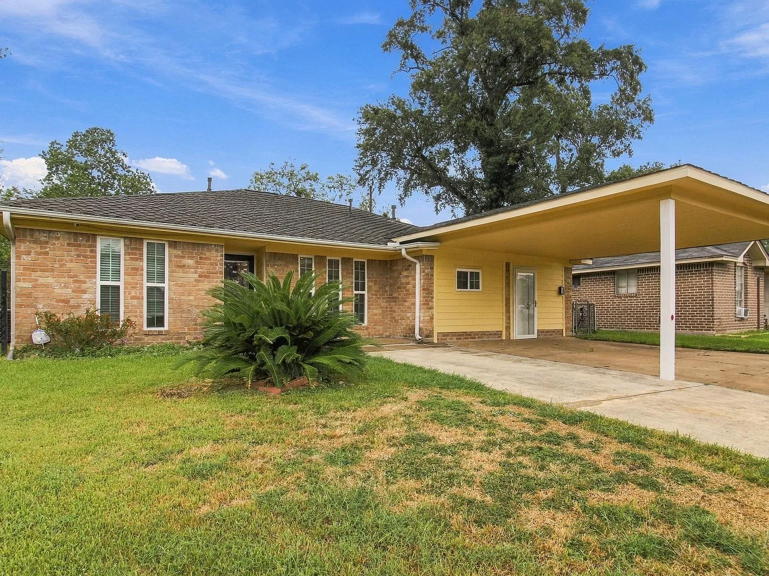 4 bed, 3.0 bath, 1344 sqft, $1,850 — Photo 2