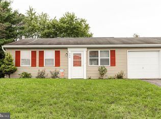 200 S Center St, Cleona, PA 17042