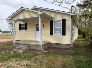 692 Olive St, La Center, KY 42056