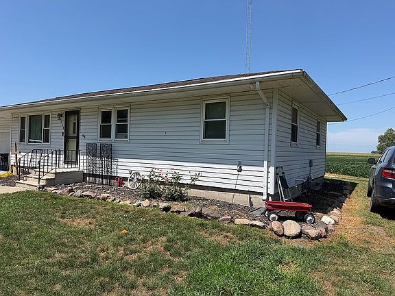 2nd image of 308 6th St
