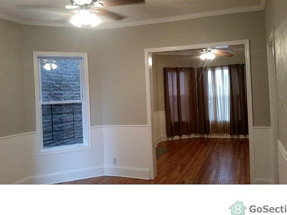2nd image of 7121 S Ellis Ave