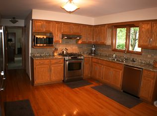 20765 S Locust St, Frankfort, IL 60423