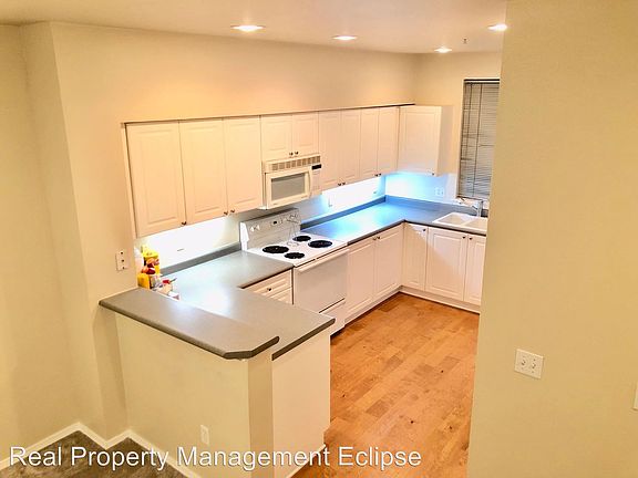 5th image of 16125 Juan Wd Way NE Unit 2612
