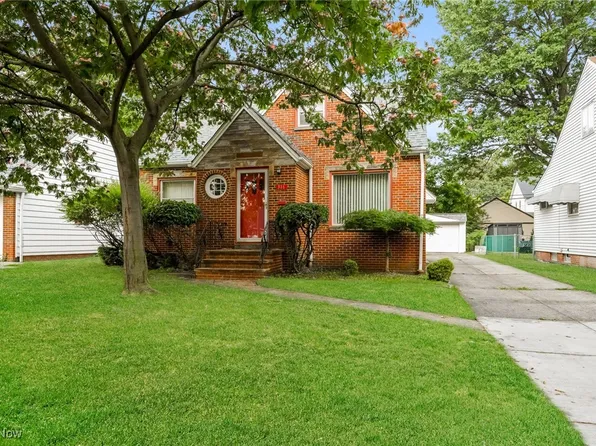 316 E 271st St, Euclid, OH 44132
