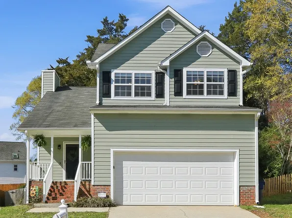 1220 Stoneferry Ln, Raleigh, NC 27606