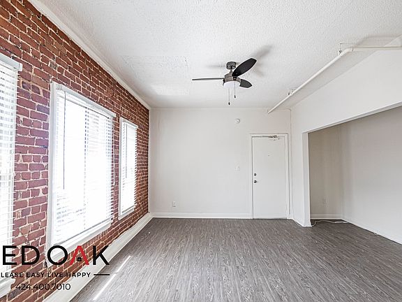 3rd image of 2943 W 8th St #402