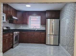 52-23 72nd Pl #2F, Maspeth, NY 11378