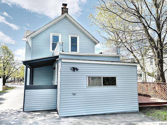 5th image of 22 Dix Ave