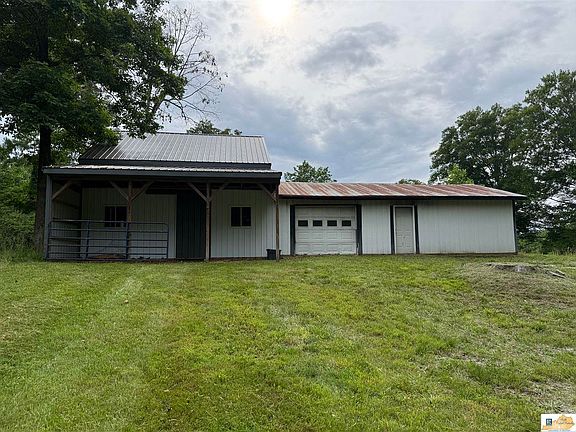 2nd image of 4715 Boiling Springs Rd