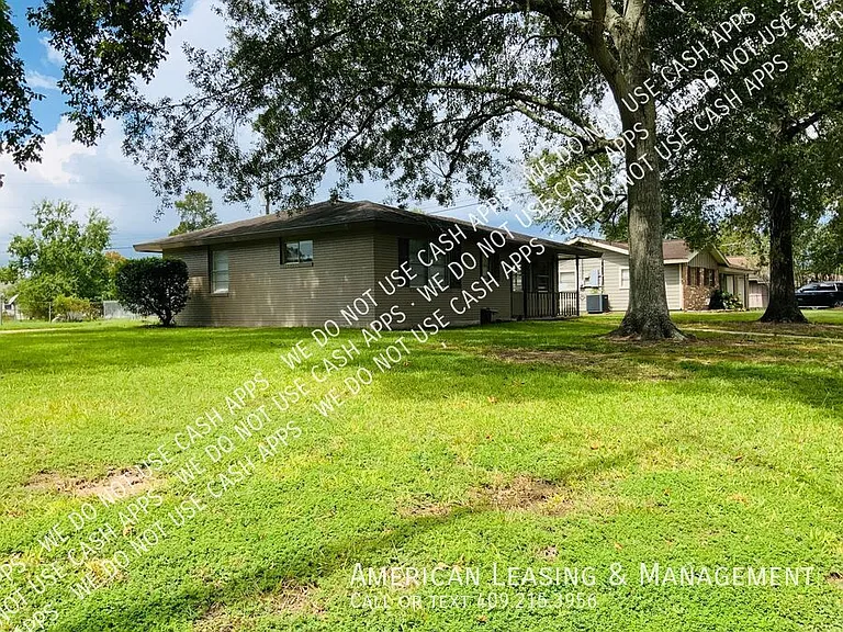 3901 Beverly Ave — Photo 5