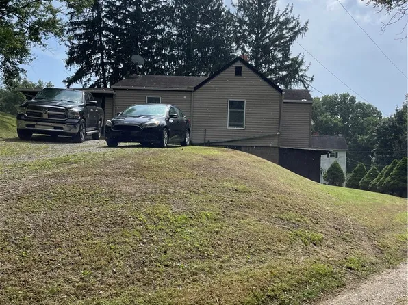237 Fox Stop Rd, Charleroi, PA 15022
